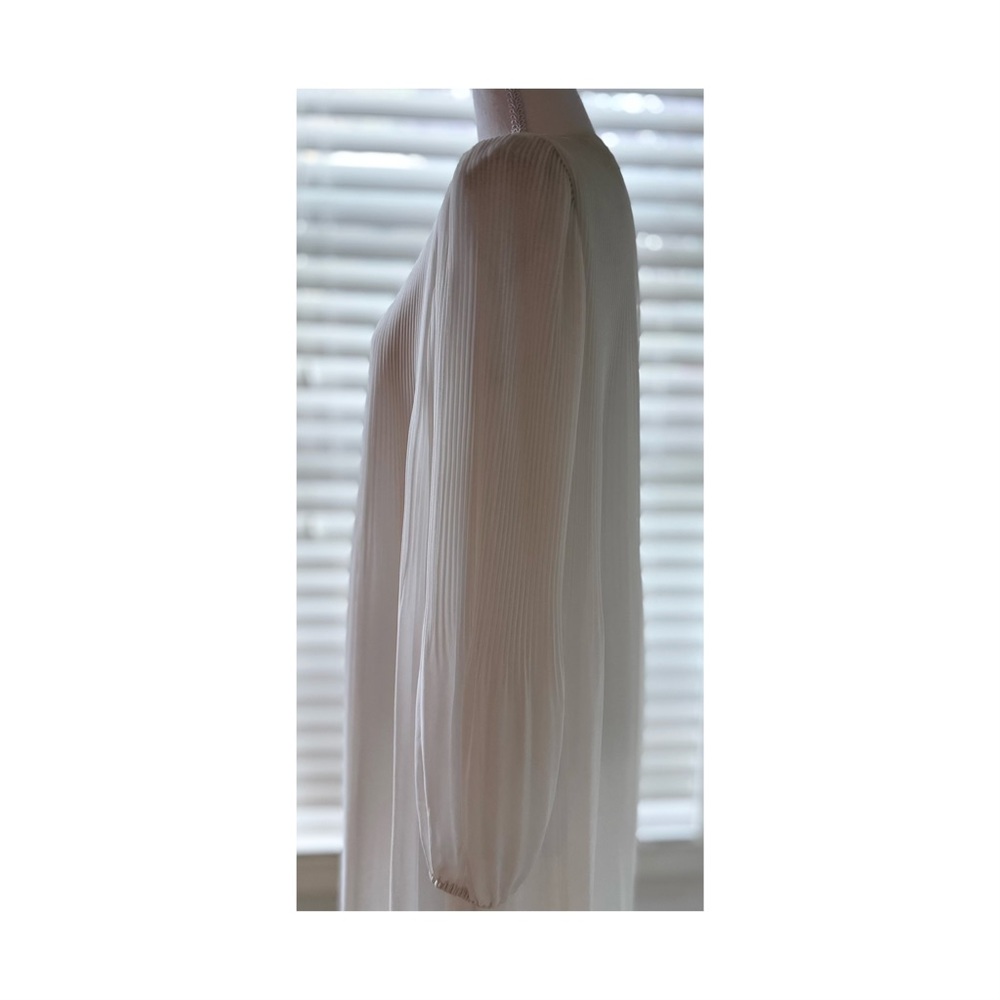 Wilfred White Long Sleeve Dress - Picture 3 of 4